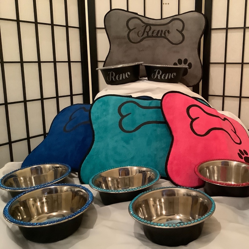 Personalized small dog mat and bling bowl set.